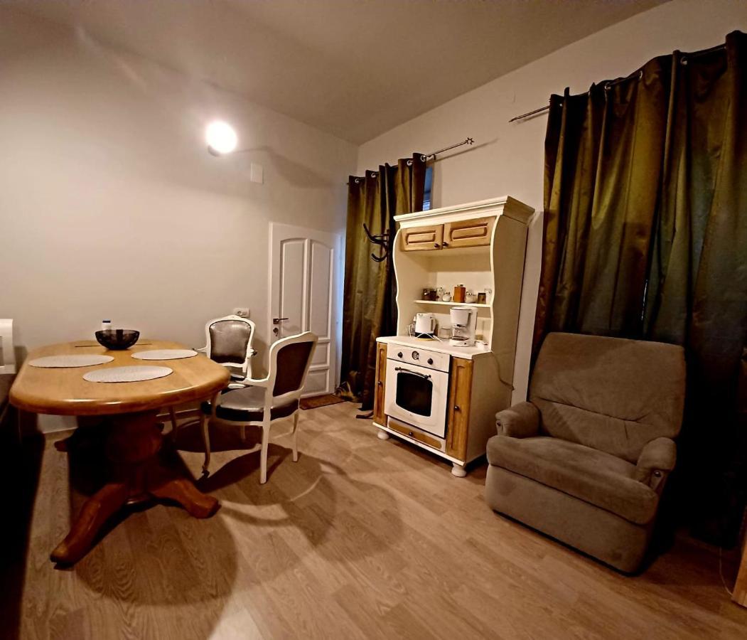 Happy House Apartamento Braşov Exterior foto